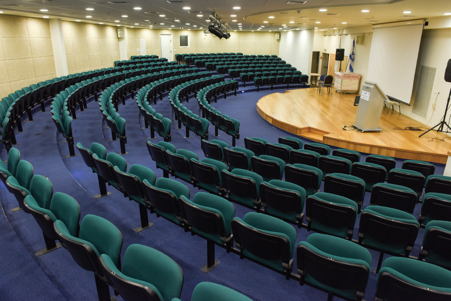 Auditorium & Labs at Ort Yad Shapira Vocational School