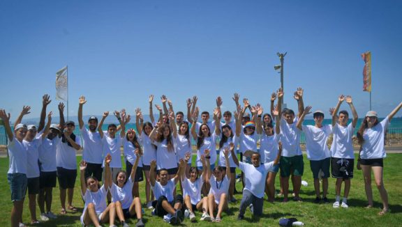 קרן תל אביב לוקחת חלק במחנה מנהיגות לנוער –  בהשתתפות 1000 נערים ונערות מרחבי העיר